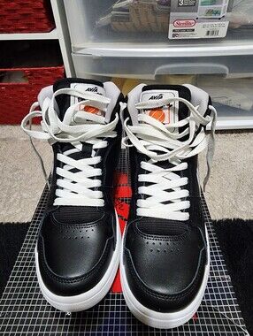 Avia Black and White High-Top Sneakers with White Laces